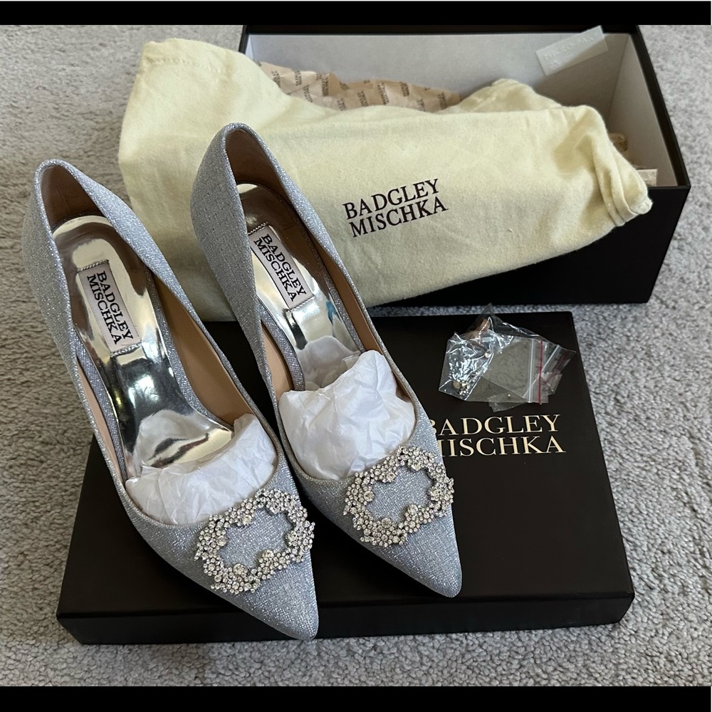 Badgley Mischka Nichole II pumps in silver